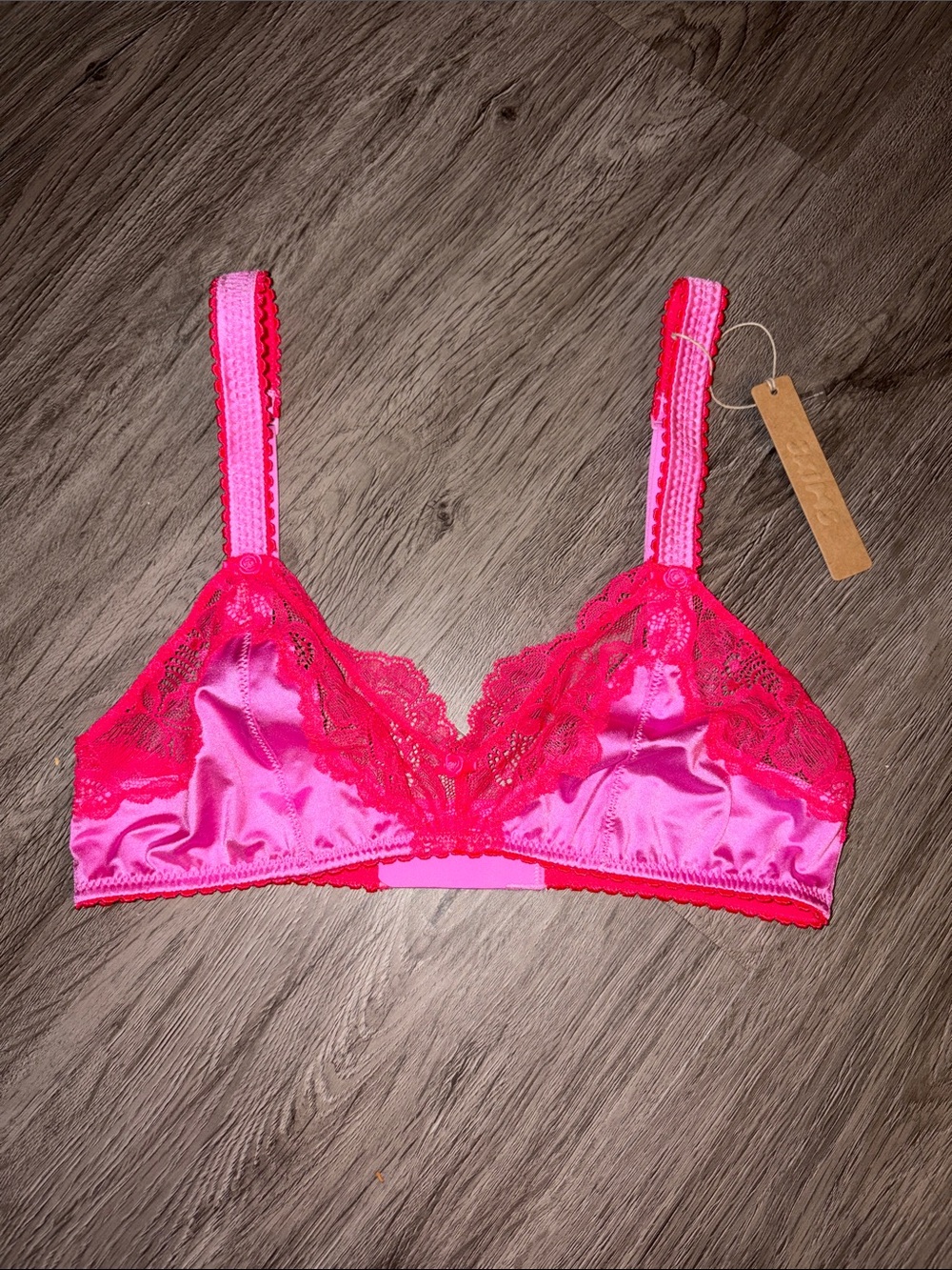 SKIMS Pink Satin Lace Triangle Bralette Small NWT